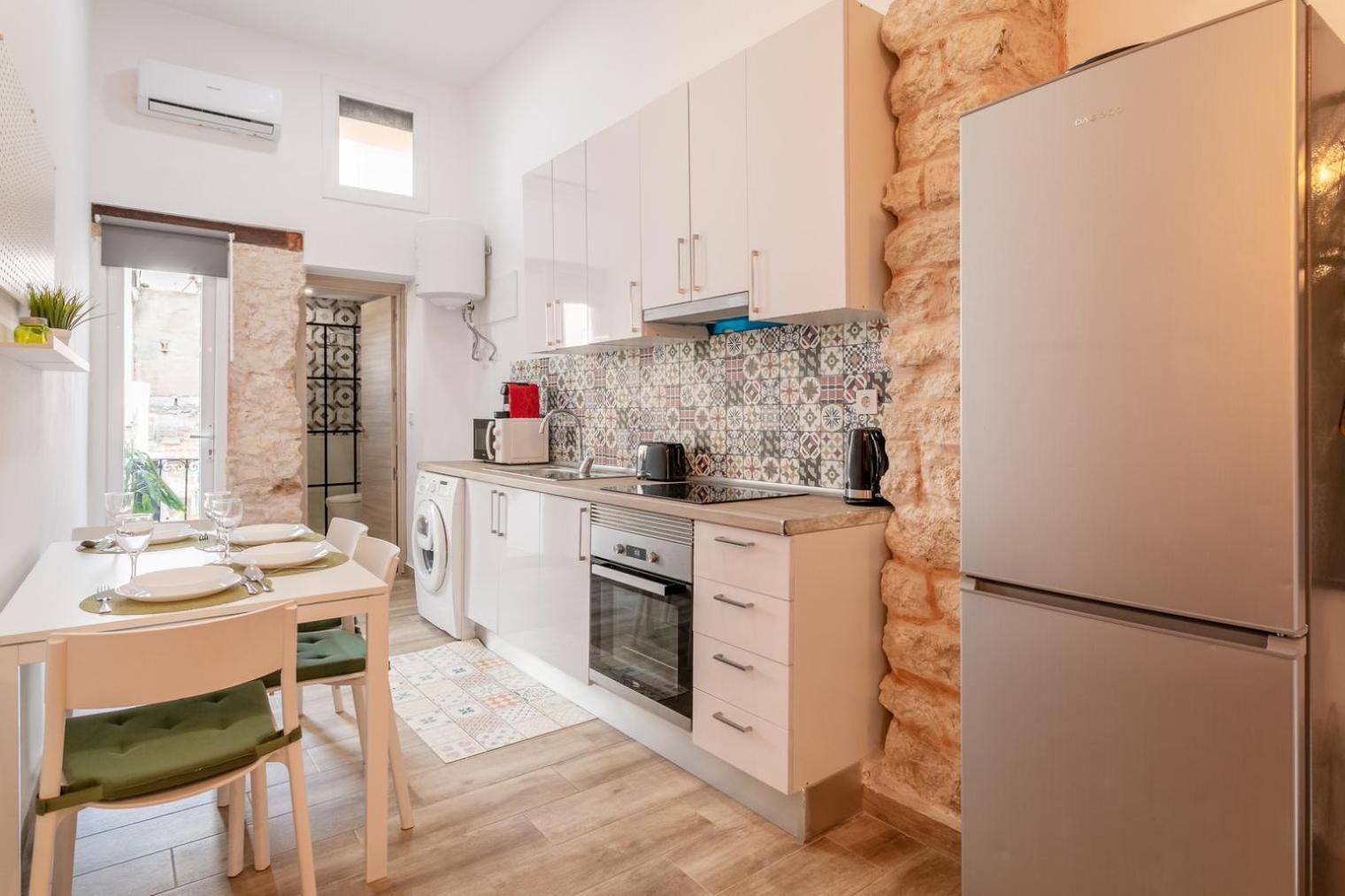 Bel Appartement Rustique Au Coeur D'Alicante Bagian luar foto